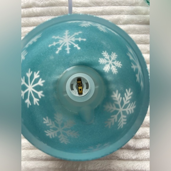 Scentsy Crystallize Blue Glitter Full Size Snowflake Warmer New in Box -Retired - Picture 3 of 7